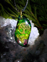 Arbre de vie, grenat, péridot.