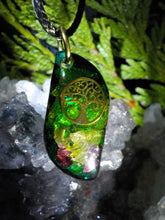 Arbre de vie, grenat, péridot.