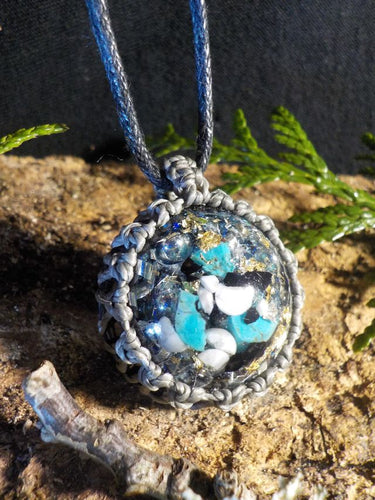 Turquoise, tourmaline noire, howlite, quartz rose