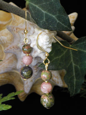 Jaspe unakite, rhodochrosite. Boucles d'oreilles.